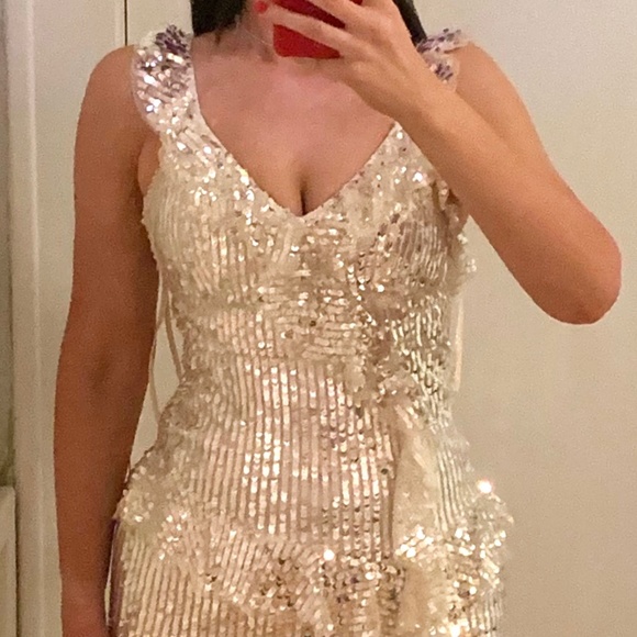 Needle and Thread Scarlett Sequin Gown Size 6 - Picture 2 of 4